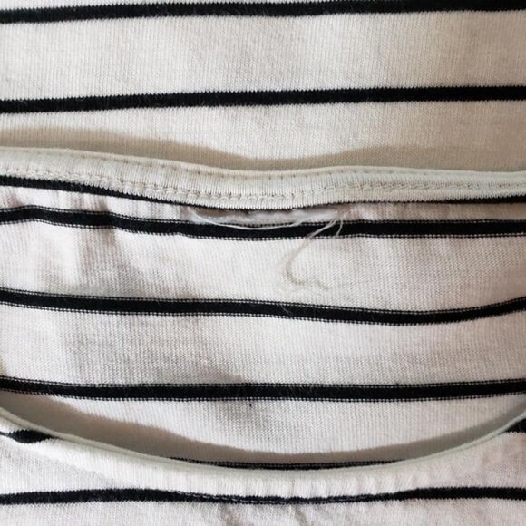 Chico’s Striped Floral Shoulder Tee Top White Black Red Cotton Size 1P - Picture 6 of 14